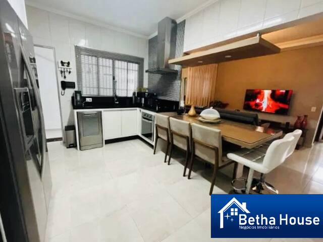 #2298 - Casa para Venda em Barueri - SP