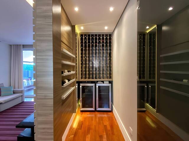 Casa para Venda em Santana de Parnaíba - 5