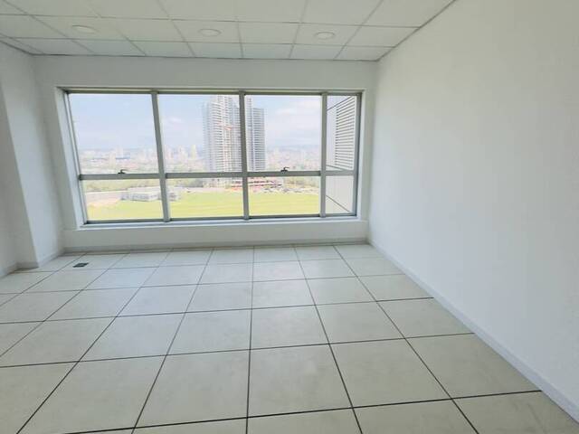 Locação em Green Valley Alphaville - Barueri