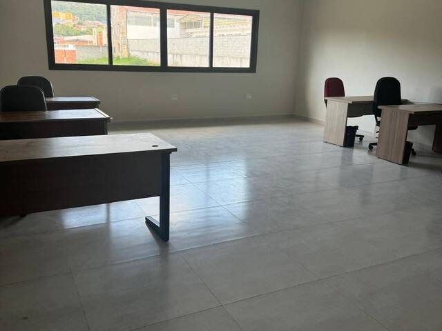 Galpão para Locação em Jandira - 5