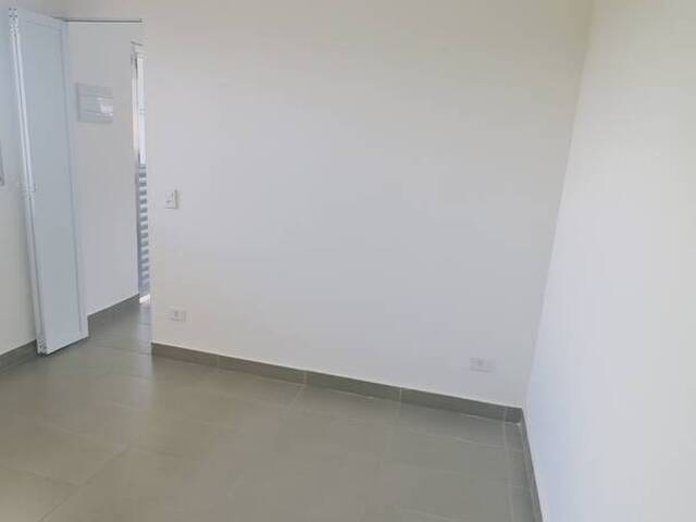 #2581 - Apartamento para Locação em Barueri - SP