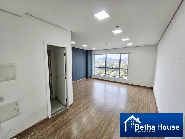 Locação em Green Valley Alphaville - Barueri