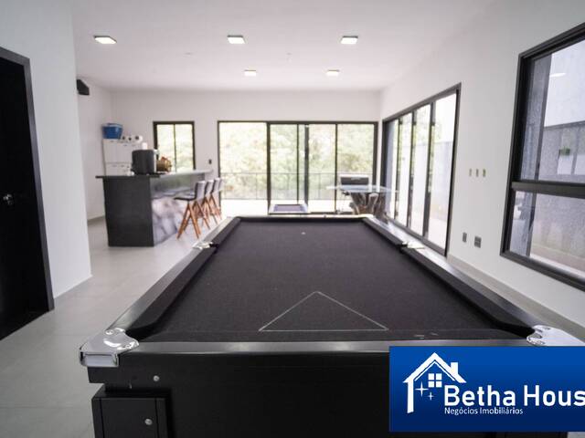 Casa para Venda em Santana de Parnaíba - 4