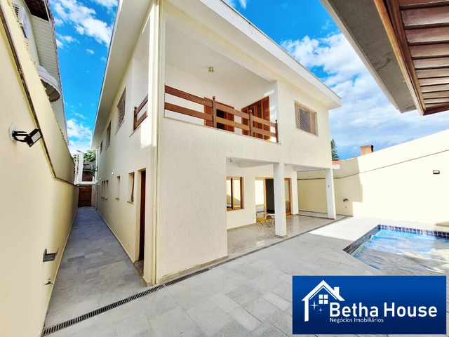 #2670 - Casa para Locação em Santana de Parnaíba - SP