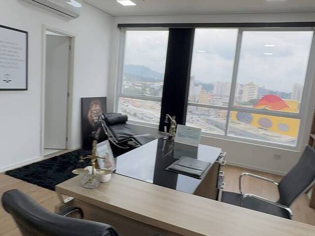 Sala para Venda em Barueri - 4