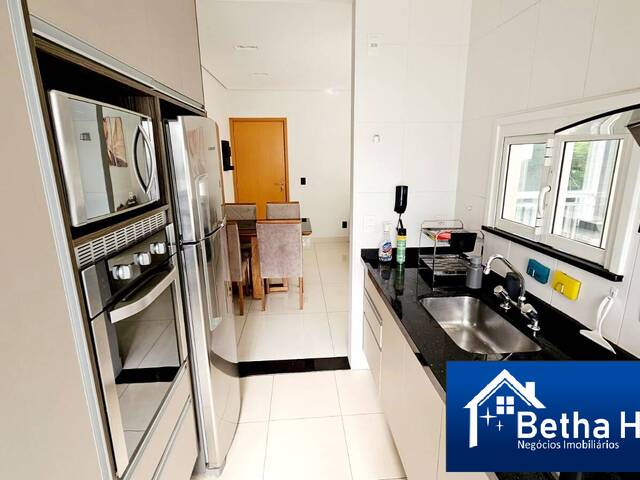 Apartamento para Venda em Santana de Parnaíba - 4